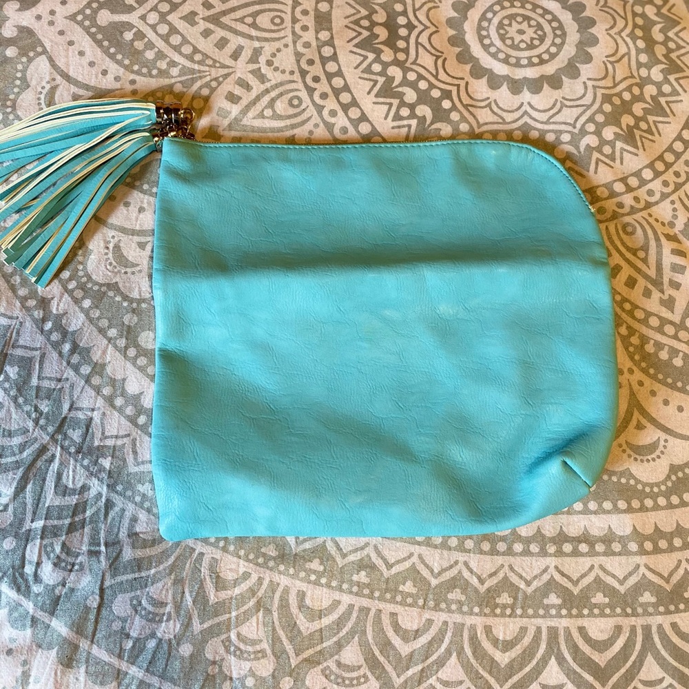 It’s Spring! Vintage Charming Charlie Clutch
